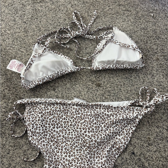 Target Bikini - Picture 3 of 4